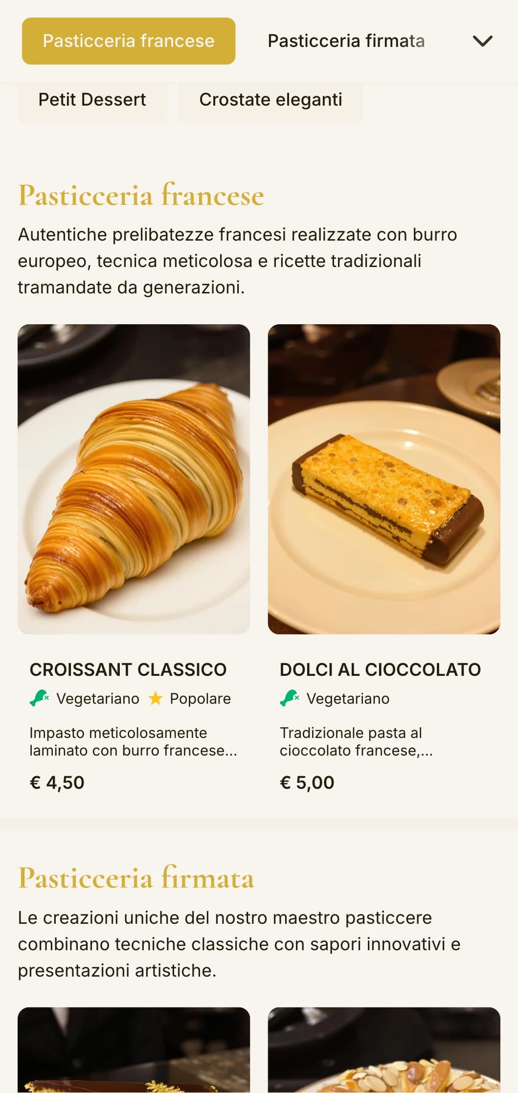 Un design di menu per pasticceria elegante e raffinato, con accenti dorati e tipografia sofisticata, perfetto per pasticcerie e negozi di dolci di alto livello.