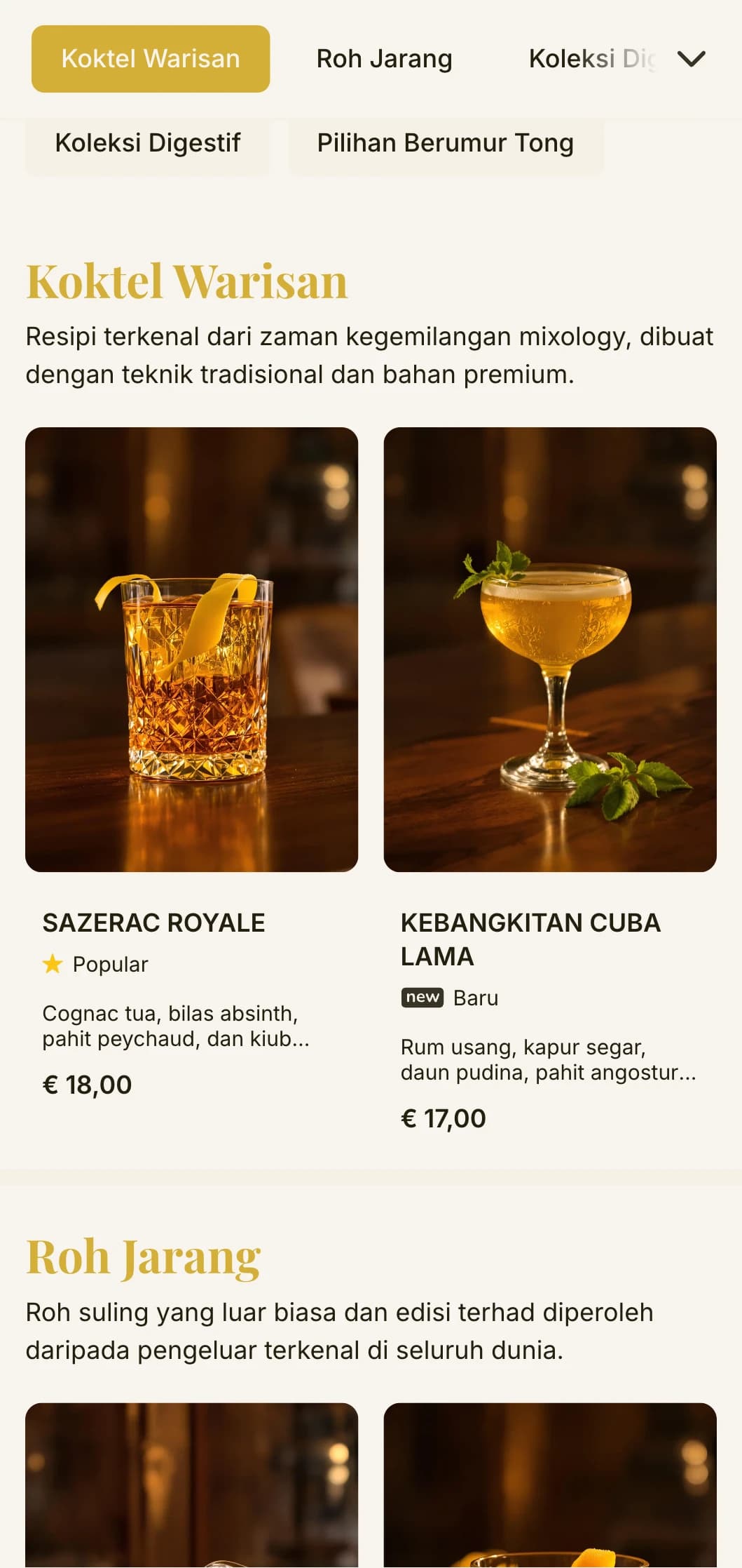 Reka bentuk menu bar klasik yang membangkitkan zaman kegemilangan koktel dengan tipografi vintaj dan aksen emas yang elegan pada latar belakang krim.