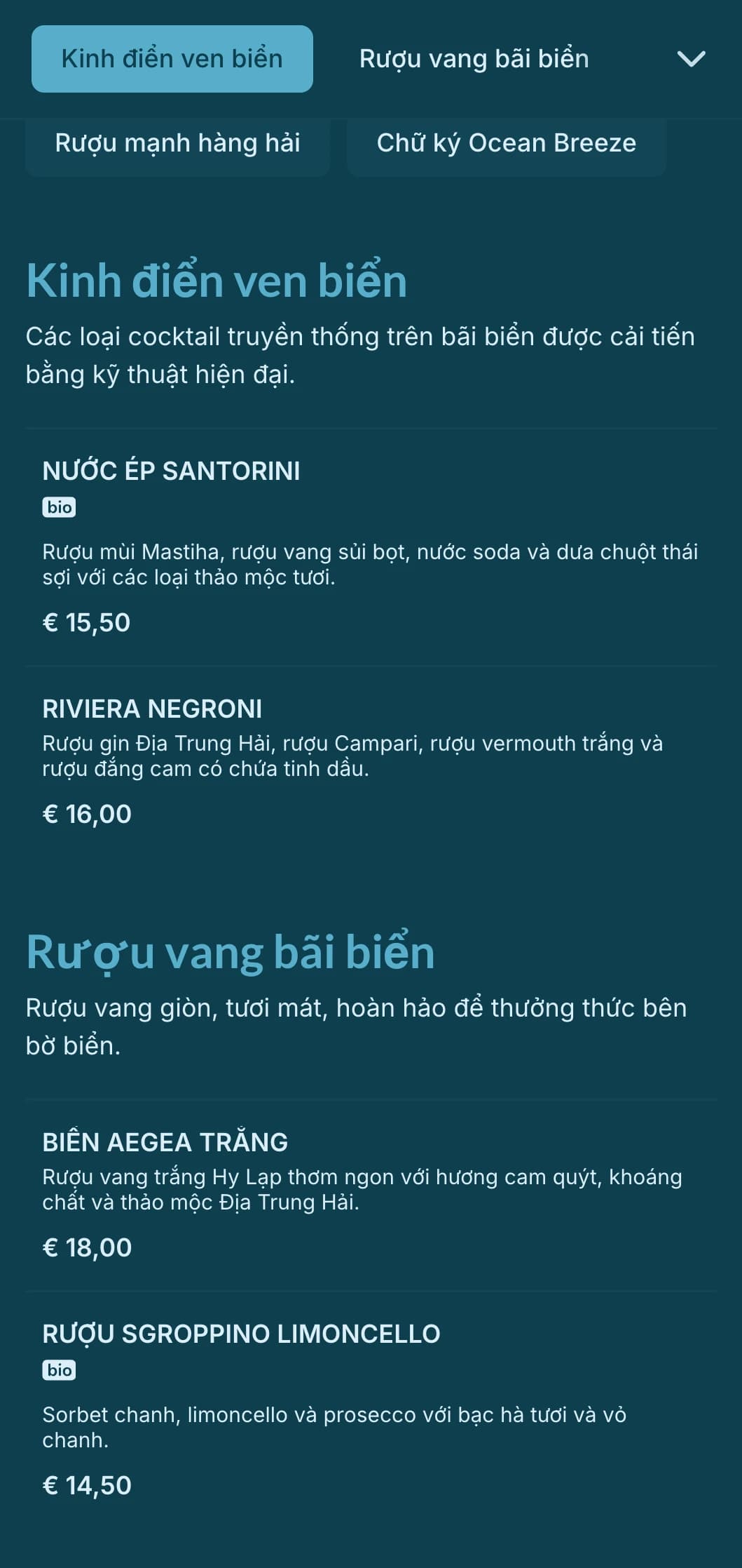 Thiết kế màu xanh nhạt, thoáng mát lấy cảm hứng từ gió biển dành cho các địa điểm phục vụ cocktail bên bờ biển.