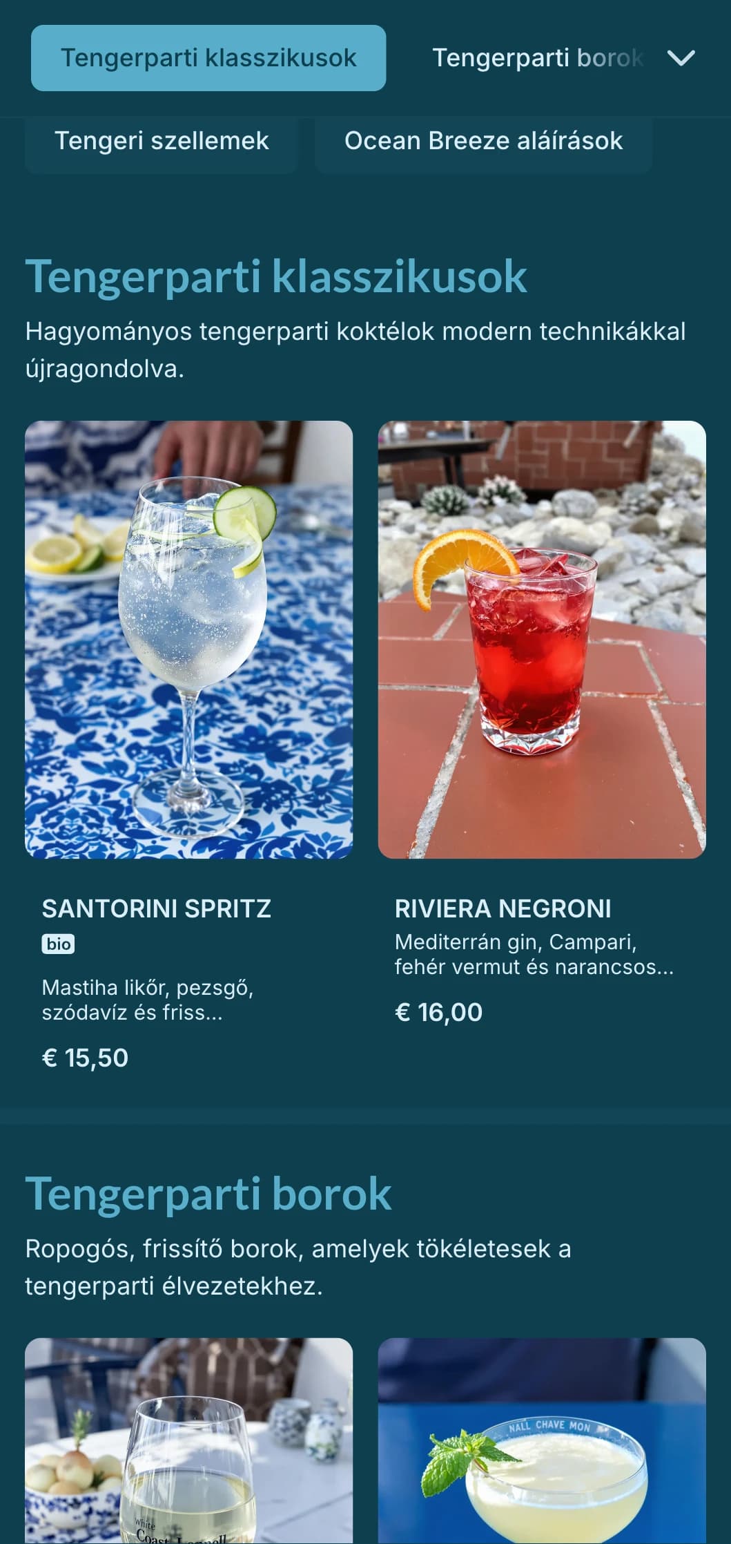 Könnyű, légies kék design, amelyet az óceáni szelek ihlettek a tengerparti koktélhelyszínekhez.