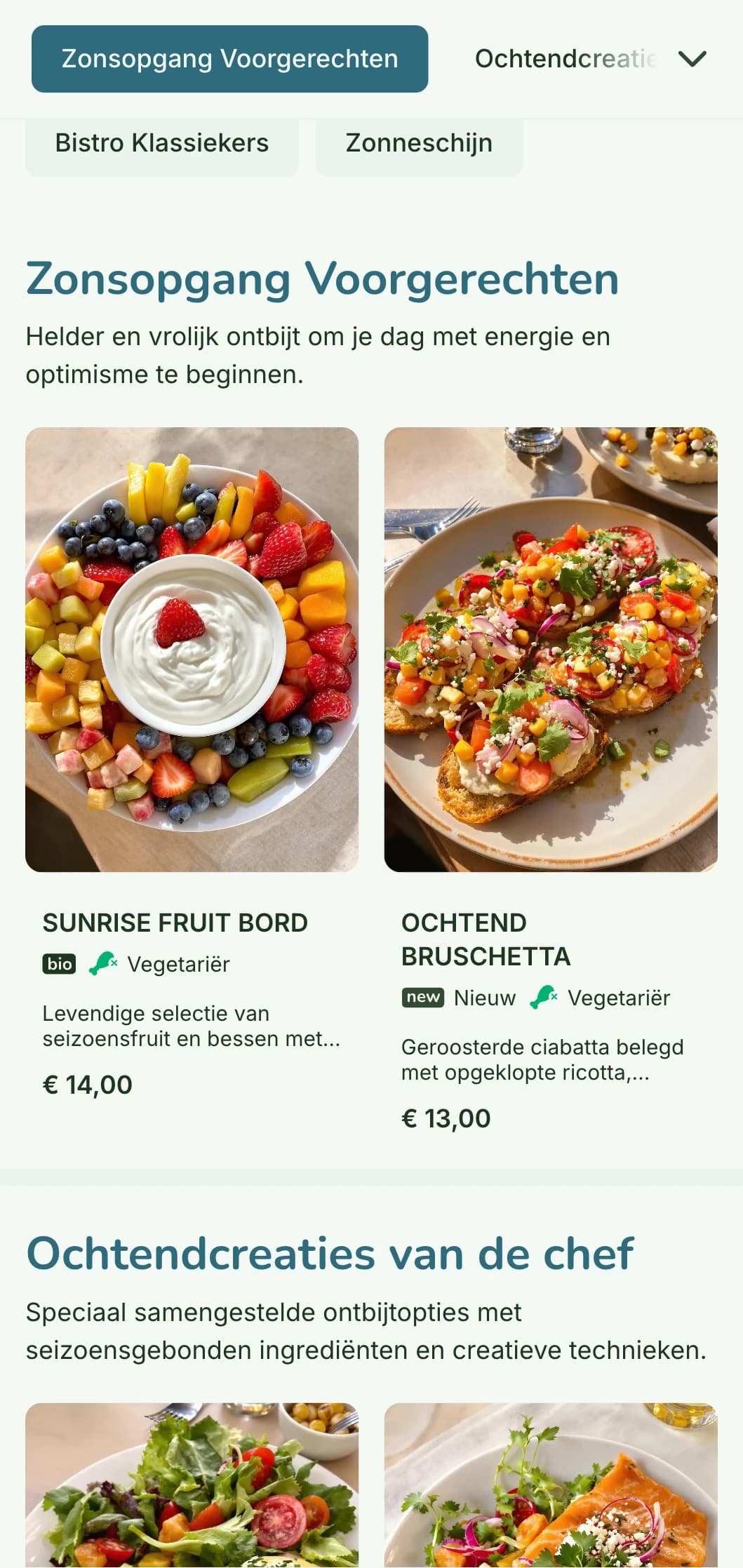 Helder, vrolijk ontbijtmenu met verse, kleurrijke ingrediënten in een informele maar verfijnde bistrosetting.