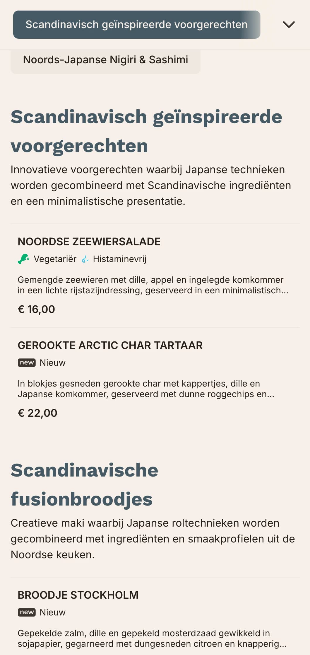 Hedendaags fusion sushi-menu dat Japanse tradities combineert met Scandinavisch minimalisme, met strakke lijnen en gedempt blauw.