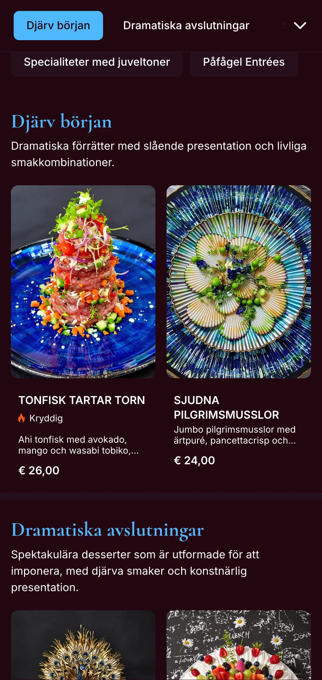 En slående påfågelblå middagsmeny med rika juvelfärger och dramatisk styling, utformad för restauranger med djärv karaktär.