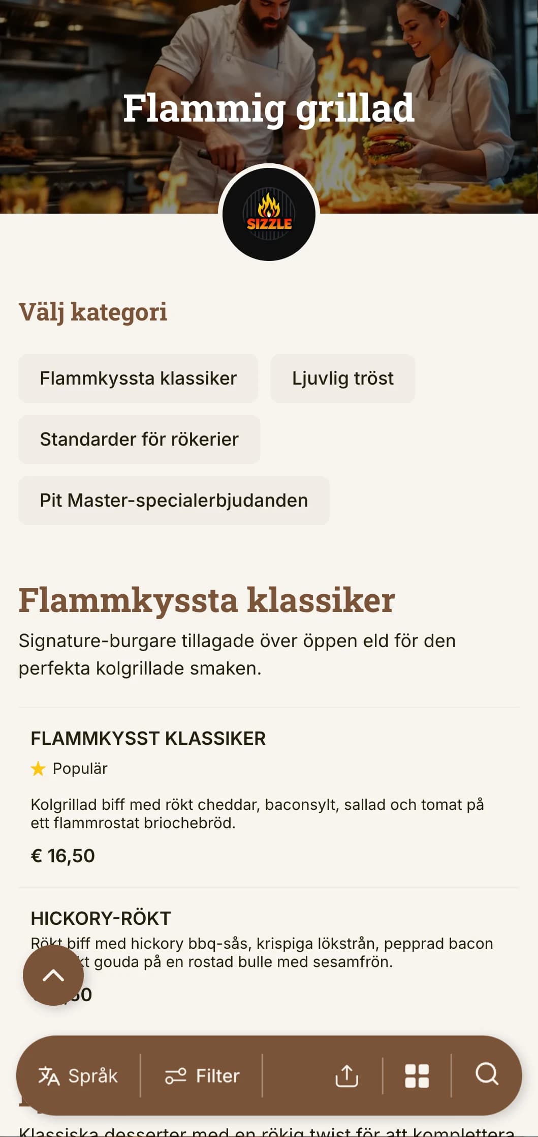 Djärv grillfokuserad design med varma trätoner och flammor för en autentisk kolgrillad hamburgerupplevelse.