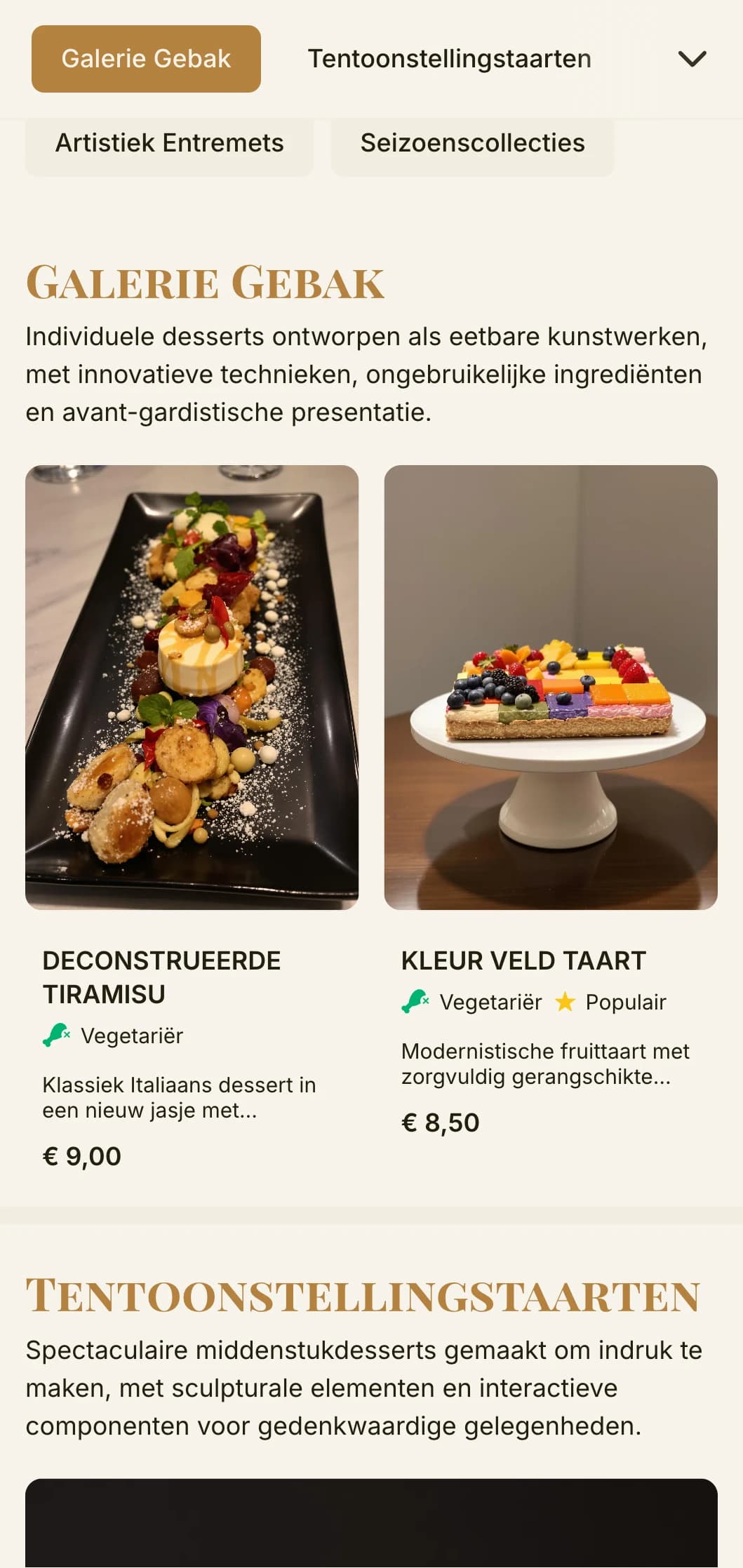 Een kunstzinnig, op galerieën geïnspireerd menu-ontwerp voor bakkerijen met warme gouden tinten en verfijnde typografie, ideaal voor dessertboetieks en artistieke patisserieën.